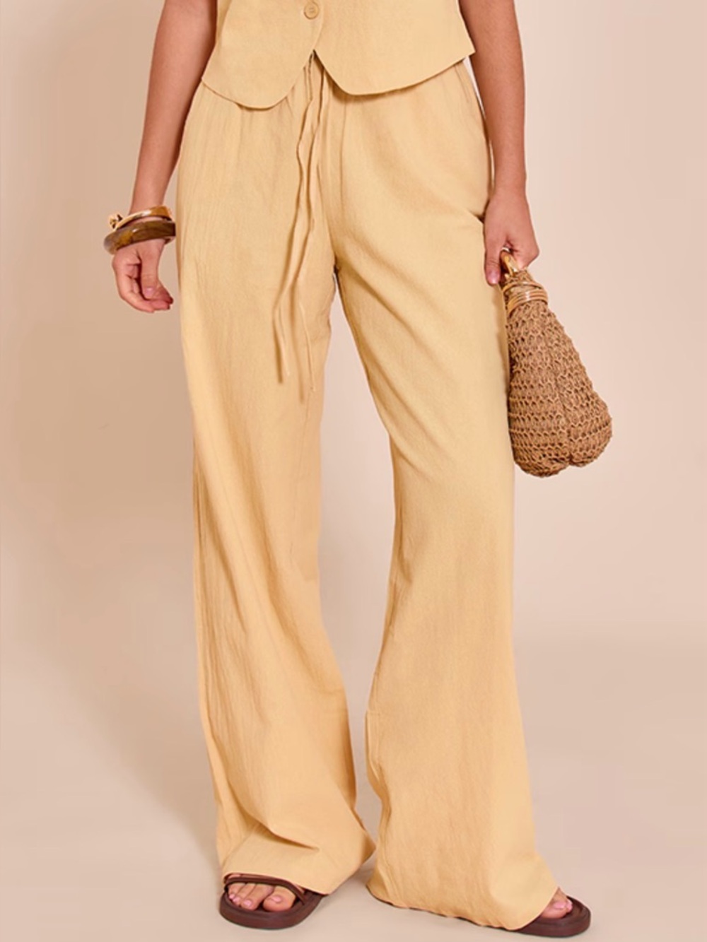 PrettyLittleThing Butter Yellow Tailored Linen Look Co-rd Set - Picture 2 of 9